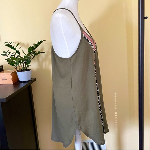 Green Beach Cover-up - Picture 3 of 6